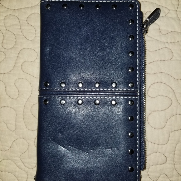 Mk purse with matching leather wallet.  Blue - Picture 4 of 11